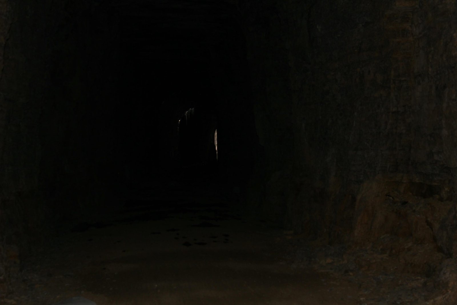 Interior showing complete darkness from curve